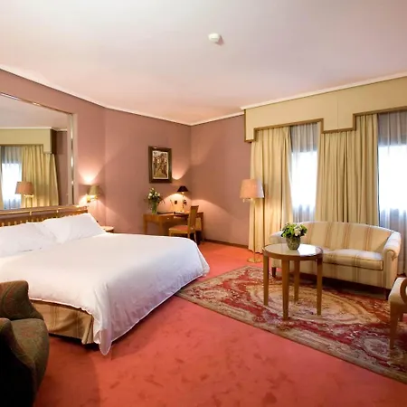 Hotel Palafox 5*
